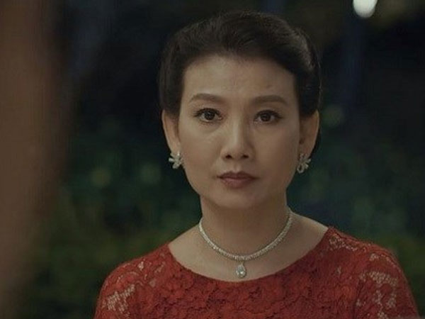 'Cả một ân oán' tập 5: Làm mẹ kế tốt bị mẹ chồng xỉa xói