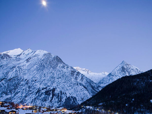 Sạt lở tuyết ở núi Alps: giải cứu 150 du khách