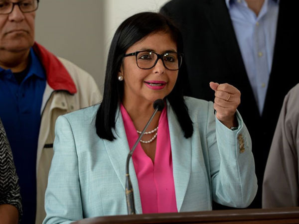 Venezuela trục xuất nhà ngoại giao, Canada, Brazil lập tức 'trả miếng'