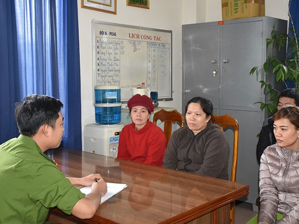 Bắt 3 phụ nữ ghi lô đề hàng tỉ đồng