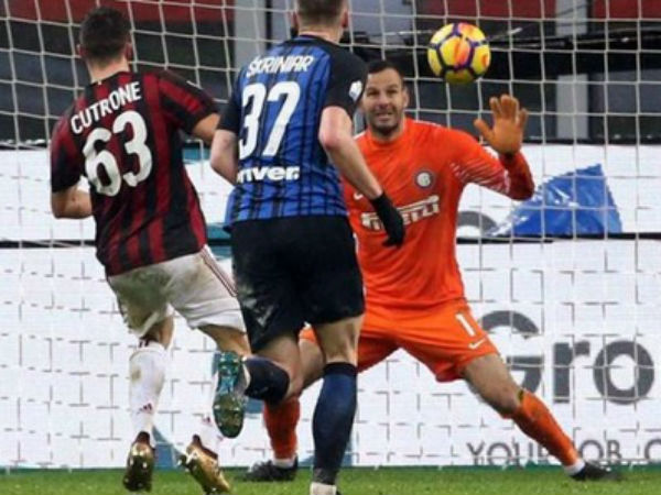 Ghi bàn trong hiệp phụ, Milan loại Inter khỏi Cup Italy