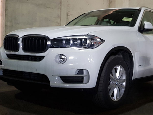 Nóng: Cận cảnh lô xe BMW và MINI đầu tiên của Trường Hải cập cảng tại TP. HCM