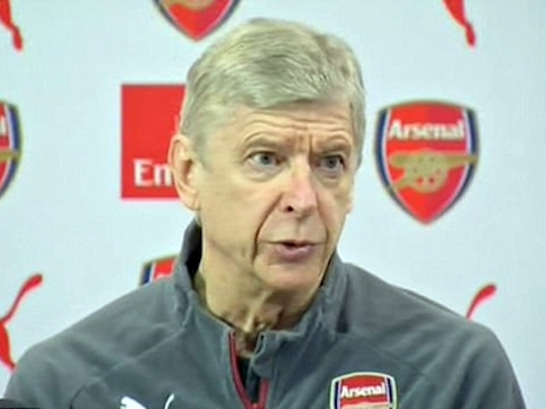 Wenger đá xoáy vụ Mourinho than phiền về ngân sách mua sắm