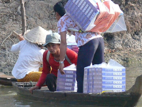 Bộ trưởng Công Thương thừa nhận nạn buôn lậu, hàng giả còn phổ biến