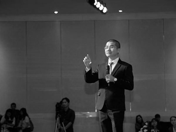 Giữa ồn ào bán dự án chưa cấp phép, Alibaba rao bán 1 triệu cổ phiếu
