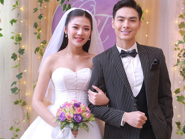Rộ nghi vấn Chúng Huyền Thanh cưới 'chạy' bầu