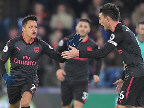 Wenger không sợ mất Sanchez vào tháng Một