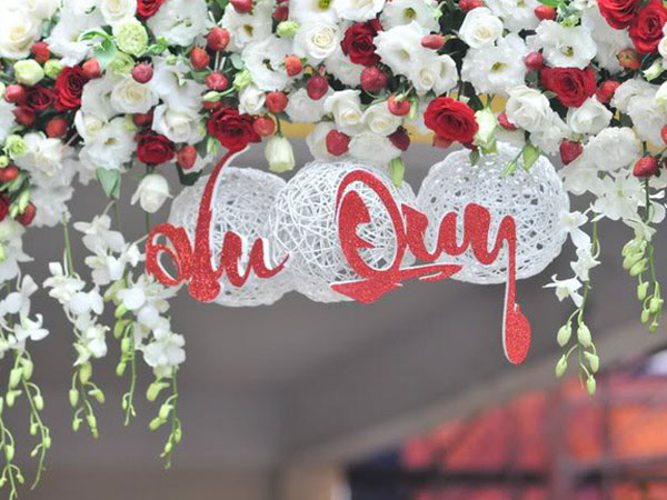 Cô dâu kể chuyện đám cưới do bố mẹ ruột lo, nhà trai tổ chức 'ké' còn xin lại tiền mừng khiến chị em sôi máu