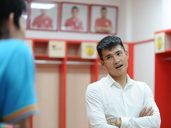 Công Vinh: 'Công Phượng cần lớn nhanh hơn nữa trong năm 2018'