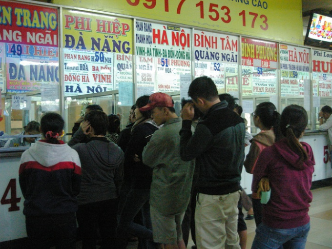 Giá vé xe tết tăng vô tội vạ?