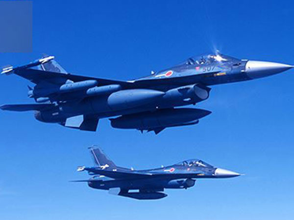 [Infographic] J-10, niềm tự hào của Trung Quốc sẽ 'gãy cánh' trước F-2 Nhật Bản?