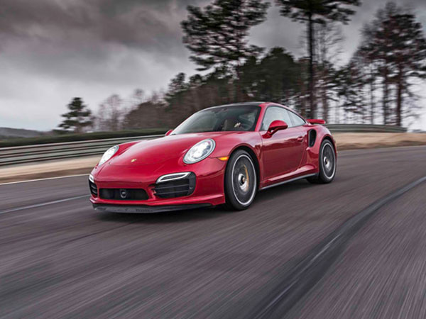 Vì sao Porsche sử dụng cái tên 911?
