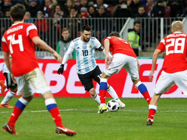 Aguero lập công, Argentina đánh bại chủ nhà World Cup 2018