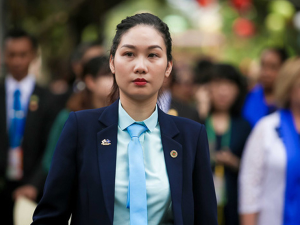 Những "bóng hồng" APEC