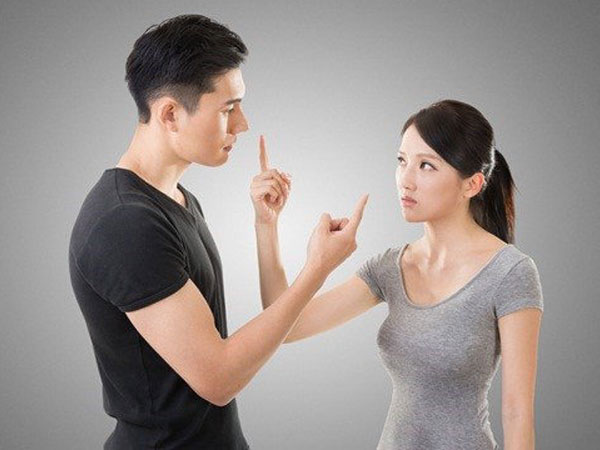 Chỉ có phụ nữ dại dột mới cãi nhau với chồng theo cách này