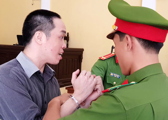 Chủ vũ trường kêu oan tại tòa