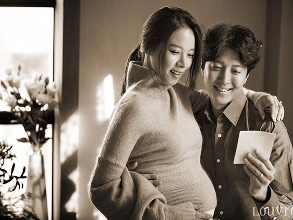 Jo Yoon Hee khoe ảnh bụng bầu bên chồng Lee Dong Gun: Thoát mác con ghẻ quốc dân vì quá hạnh phúc!