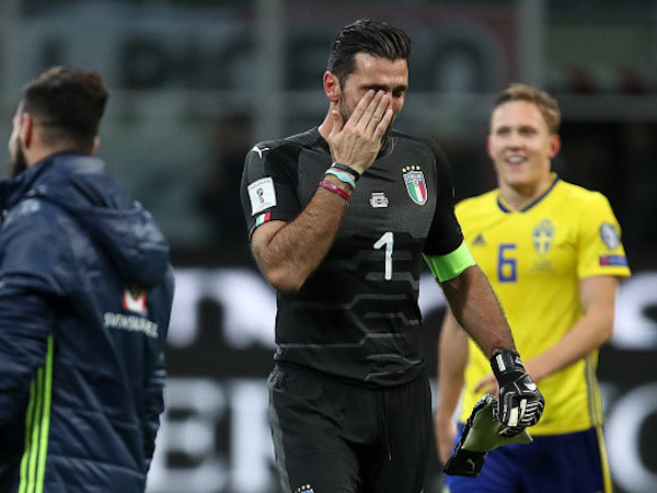 Buffon cảm thấy xấu hổ, giải nghệ sau thất bại của ĐT Italy