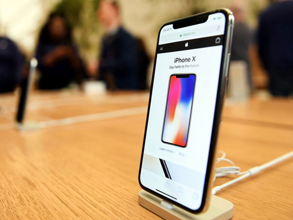 Thế Giới Di Động bán iPhone X ở Campuchia sớm và rẻ hơn VN
