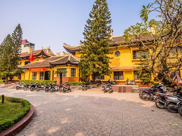 Tổng cục Thể dục thể thao: Dùng xe công vượt mức quy định