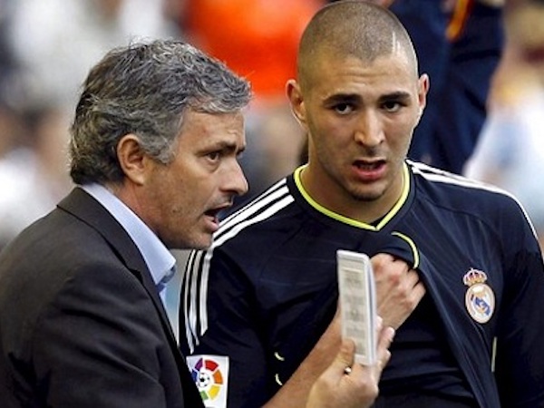 Benzema cay cú vì từng bị Mourinho so sánh với mèo