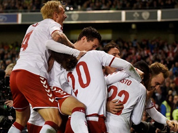 Ireland thua thảm Đan Mạch trên sân nhà, mất vé dự World Cup