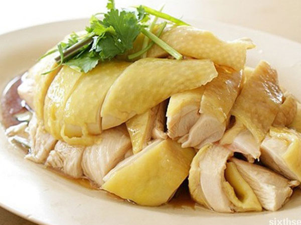 Những người nên kiêng ăn thịt gà