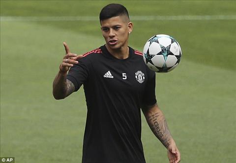 Sao Man Utd báo tin vui về ngày trở lại
