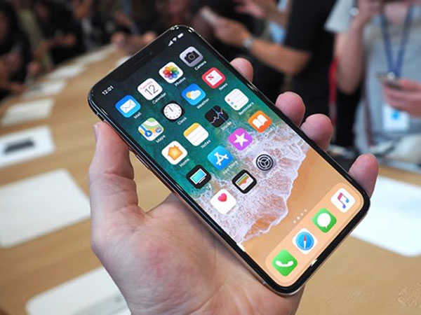 Bất ngờ vì giá iPhone X giảm đến chóng mặt