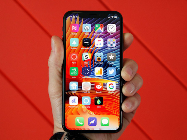 Cuối cùng chiếc điện thoại "sát thủ iPhone" cũng đã xuất hiện