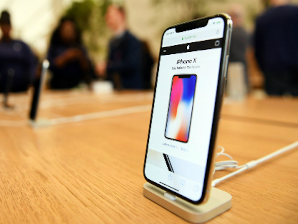 iPhone X chính hãng có thể về Việt Nam sớm, giá rẻ hơn