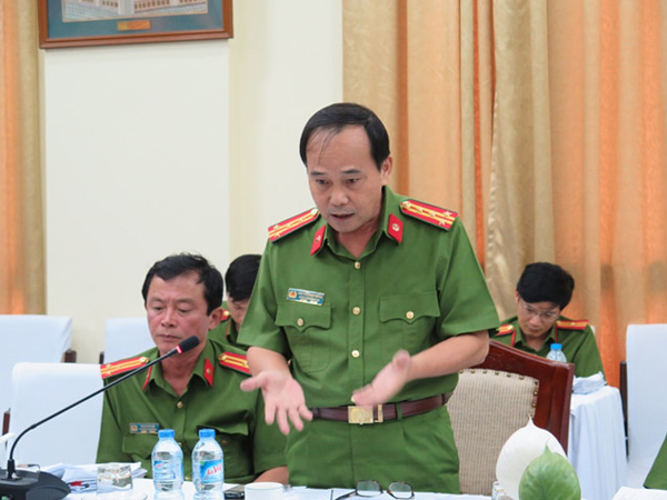 Mua nguyên, vật liệu sản xuất ma túy ở... chợ Kim Biên