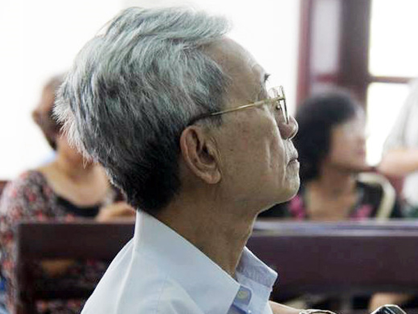 Ông lão 77 tuổi dâm ô trẻ em ở Vũng Tàu lĩnh 3 năm tù