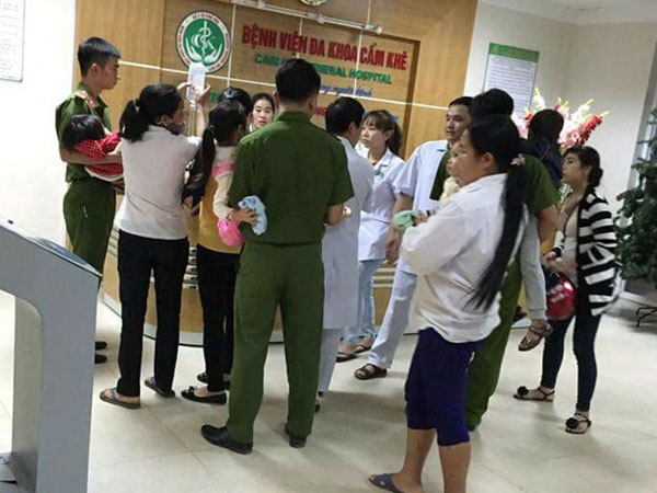 Phú Thọ: Gần 100 trẻ mầm non nhập viện khẩn cấp nghi bị ngộ độc sau bữa ăn