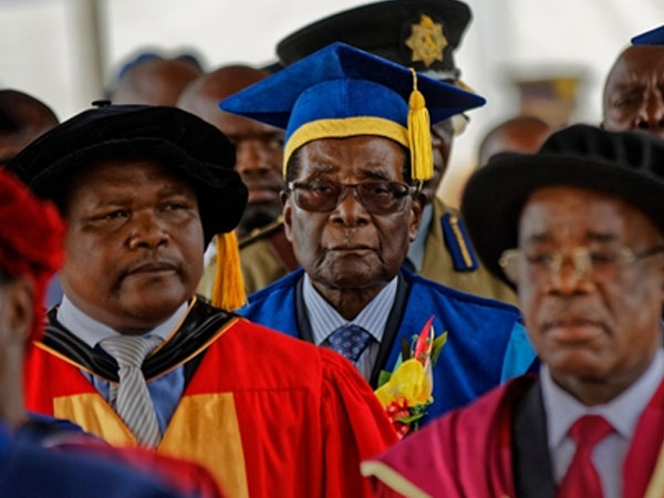 Tổng thống Zimbabwe lần đầu tái xuất trước công chúng
