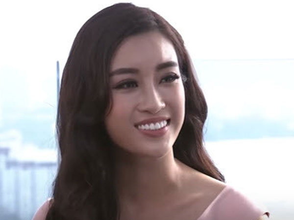 Video: Đỗ Mỹ Linh nói tiếng Anh trôi chảy trong phần thi thử thách đối đầu của Miss World