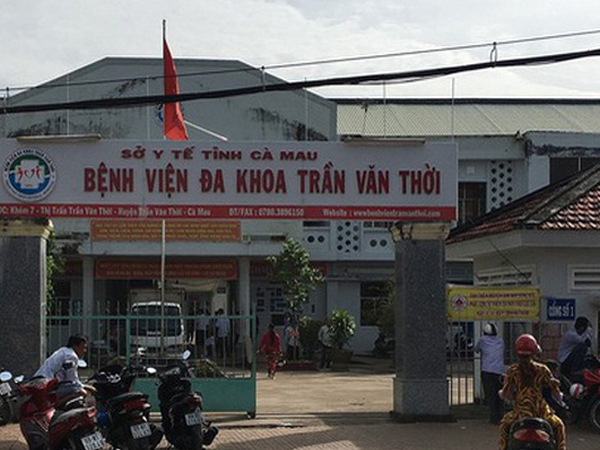 Người nhà đập phá thiết bị y tế sau khi người thân mất