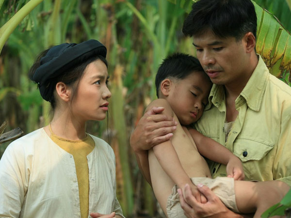 Ngoài ồn ào áo yếm không nội y, 'Thương nhớ ở ai' có gì đáng xem?
