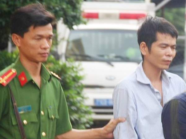 9 lần hãm hiếp bé gái 12 tuổi, 'yêu râu xanh' lãnh án 18 năm tù