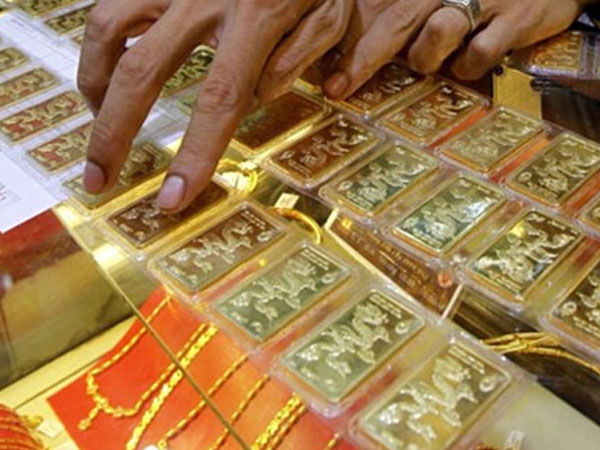 Giá vàng SJC giảm nhẹ phiên đầu tuần