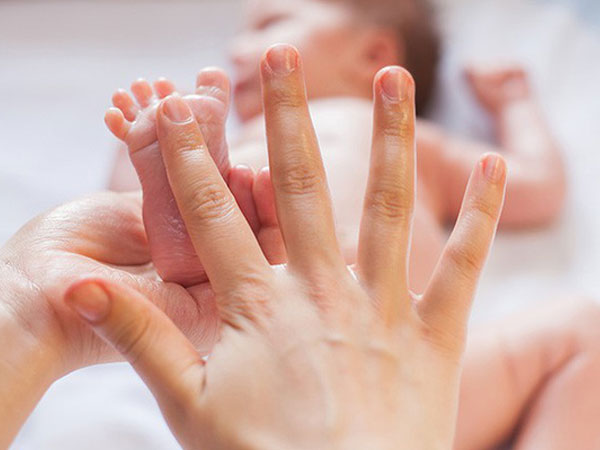 8 bí mật của những bà mẹ hiếm khi con ốm vào mùa đông