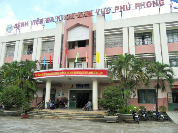 Bình Định: Bị tố tuyển hàng loạt người nhà, Giám đốc bệnh viện nói gì?