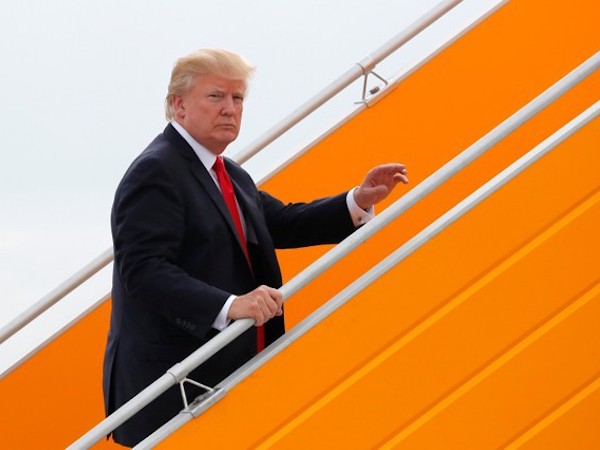 3 quân nhân Mỹ bị 'sờ gáy' sau khi tháp tùng ông Trump thăm châu Á