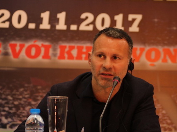 Báo chí quốc tế nói gì khi Ryan Giggs và Paul Scholes nhậm chức tại Việt Nam?