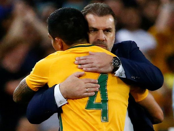 HLV Australia từ chức sau khi đưa đội bóng đến World Cup 2018