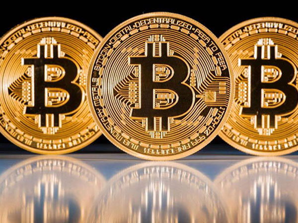 Bitcoin lại phá kỷ lục, chạm ngưỡng 6.000 USD