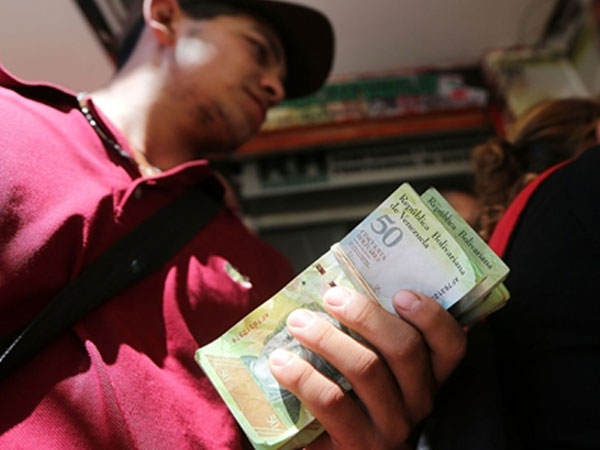 Lạm phát Venezuela vượt 4.000%