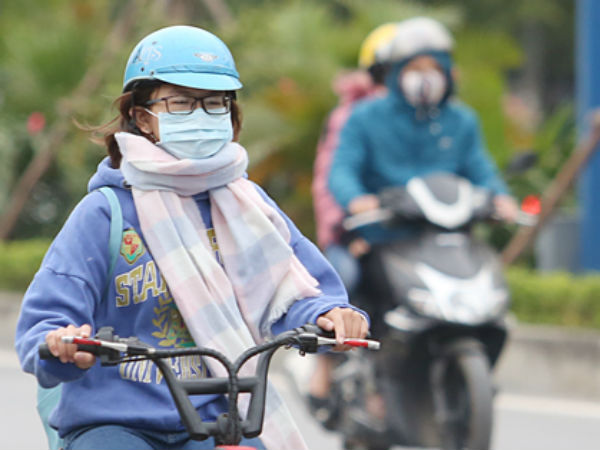 Miền Bắc mưa rét, miền Trung lũ lên