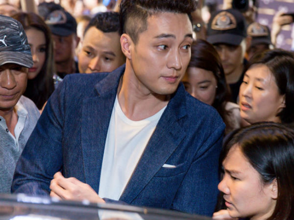 Thực hư chuyện sao Việt lộn xộn, So Ji Sub bỏ về sớm tại sự kiện