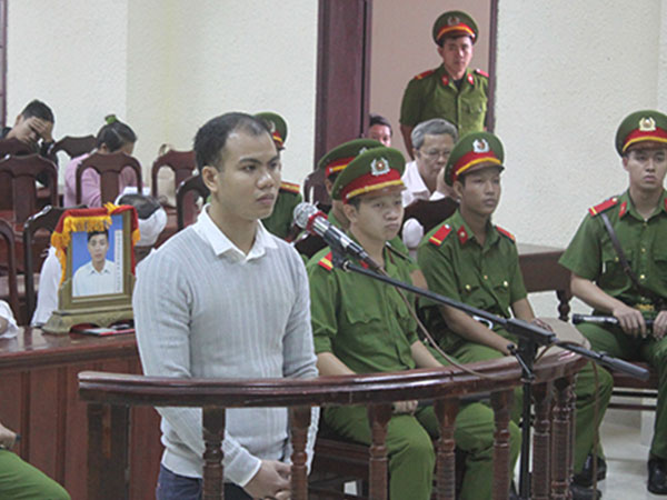 Giết người vì cầm chìa khóa xe máy "gõ" vào đầu